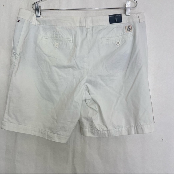 Tommy Hilfiger white flat front shorts women’s size 16 - Picture 2 of 7